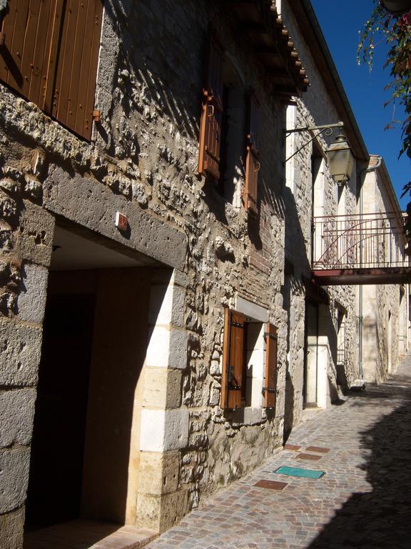 Petit Gite Des Augustins Monflanquin Zewnętrze zdjęcie
