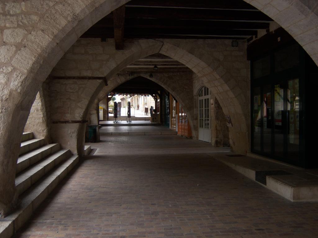 Petit Gite Des Augustins Monflanquin Zewnętrze zdjęcie